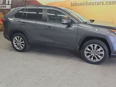 Used 2019 Toyota RAV4 XLE Premium w/ Cold Weather Package AWD/4WD image 21