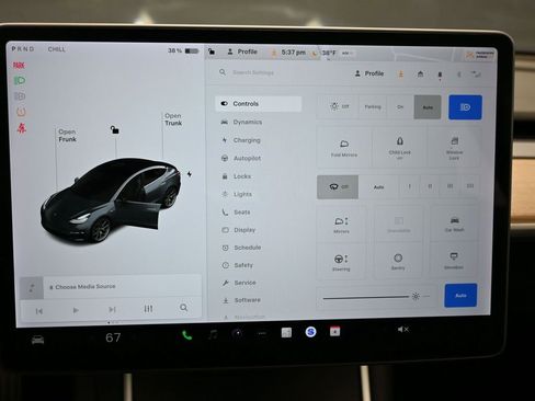 Used 2018 Tesla Model 3 Long Range image 23