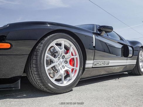 Used 2005 Ford GT RWD image 56