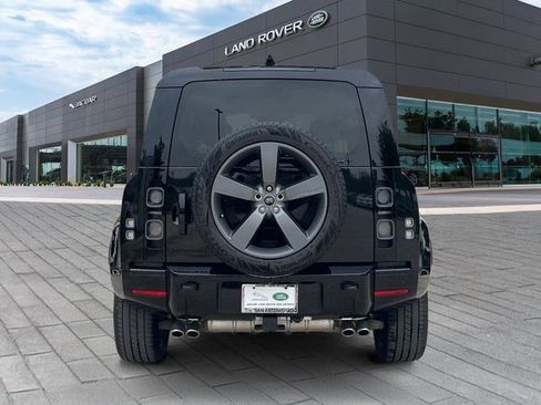 New 2025 Land Rover Defender 110 V8 AWD/4WD image 4