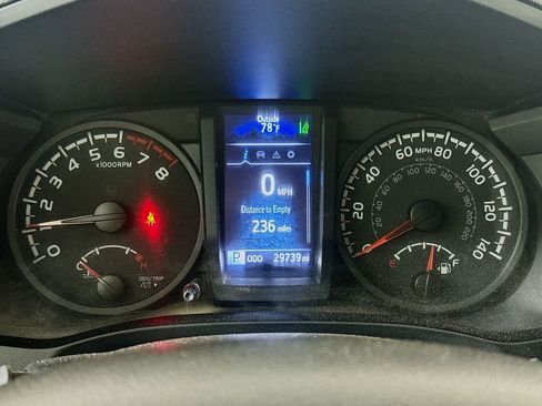 Used 2022 Toyota Tacoma SR w/ SX Package image 11