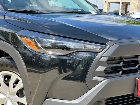 Used 2026 Toyota Corolla Cross L image 3