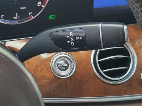Used 2020 Mercedes-Benz E 350 Sedan w/ Parking Assistance Package image 31