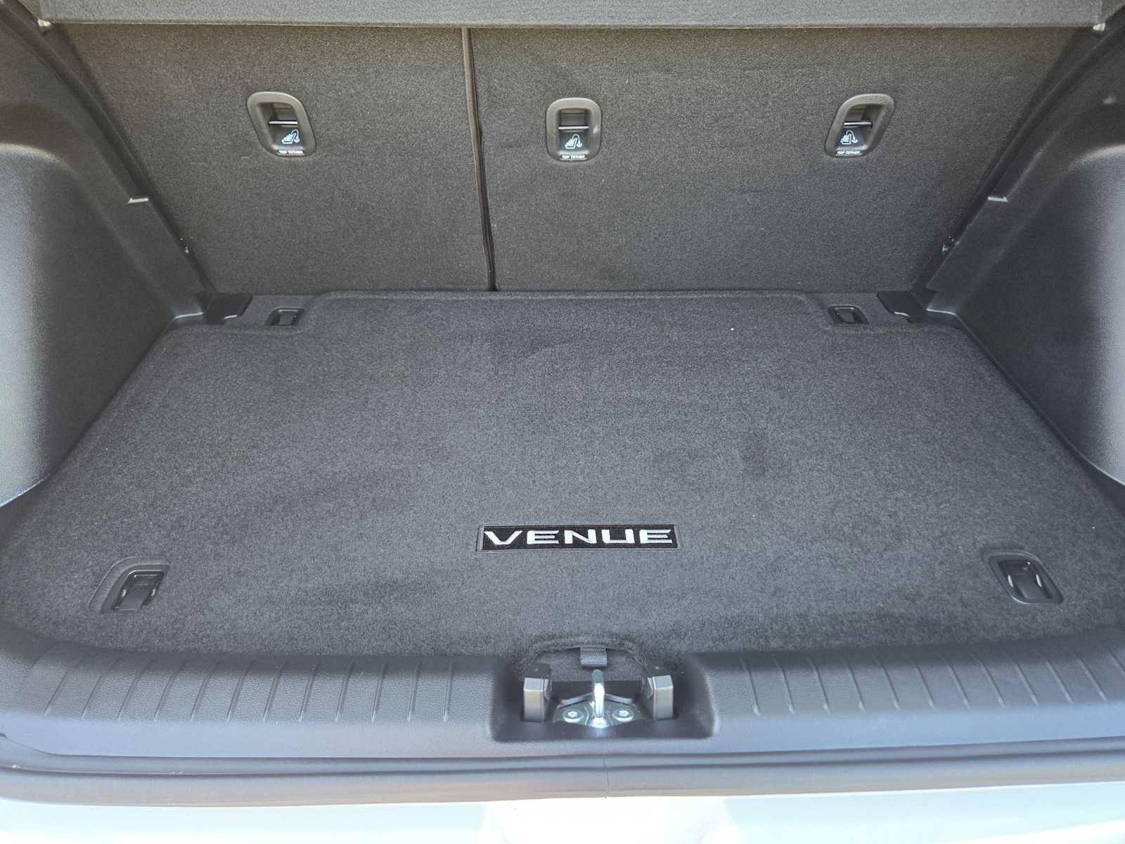 Certified 2026 Hyundai Venue SEL FWD image 30