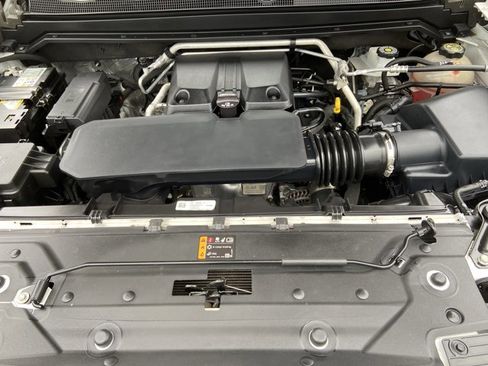 Used 2023 Chevrolet Colorado LT w/ LT Convenience Package II AWD/4WD image 32