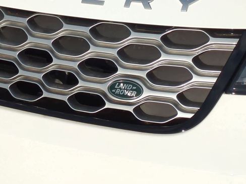 New 2026 Land Rover Discovery Limited Edition image 11