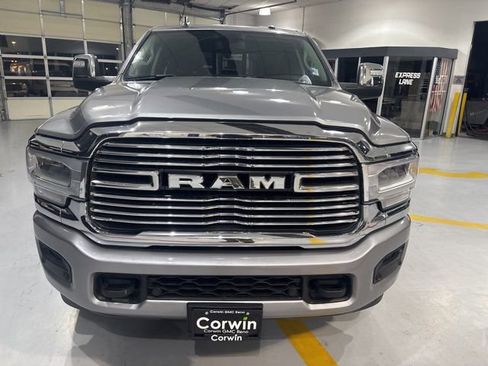 Used 2024 RAM 2500 Laramie AWD/4WD image 3