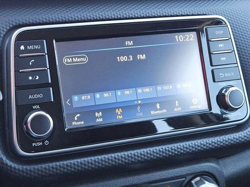 Used 2022 Nissan Kicks S FWD image 17