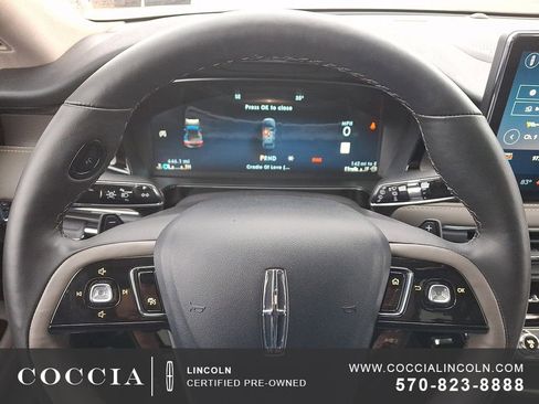 Certified 2025 Lincoln Corsair Reserve image 19