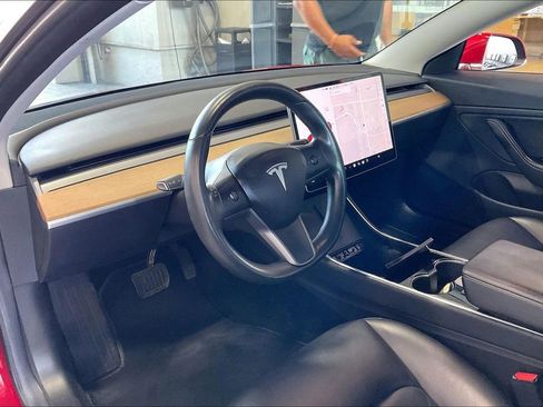 Used 2018 Tesla Model 3 Long Range RWD image 4