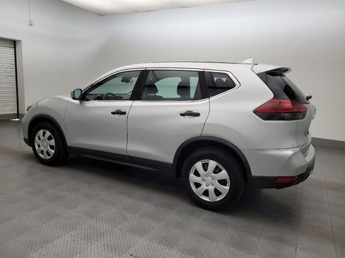 Used 2020 Nissan Rogue S FWD image 3