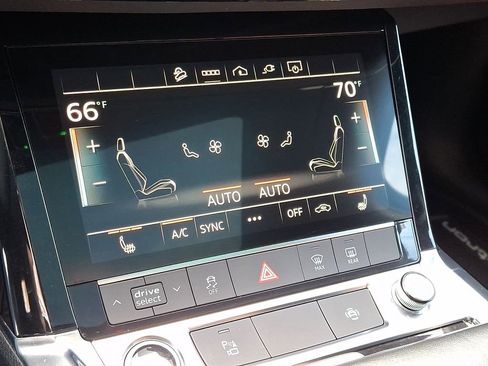 Used 2023 Audi e-tron Premium image 18