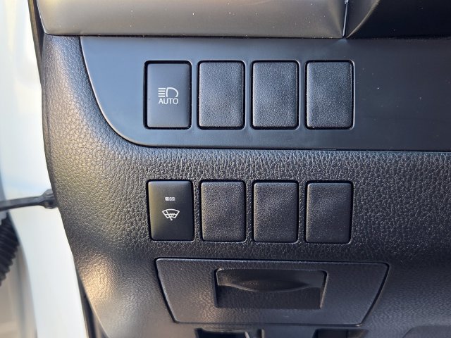 Used 2019 Toyota Highlander LE FWD image 28