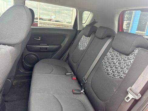 Used 2010 Kia Soul + w/ Audio Pkg FWD image 32
