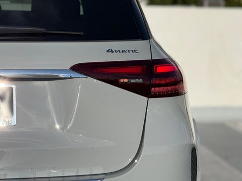New 2026 Mercedes-Benz GLE 450e 4MATIC image 11