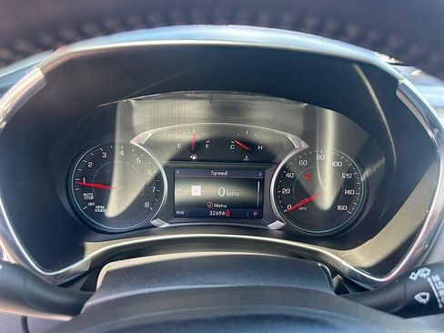 Used 2020 Chevrolet Equinox LT FWD image 21