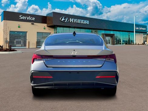 New 2026 Hyundai Elantra Blue image 6