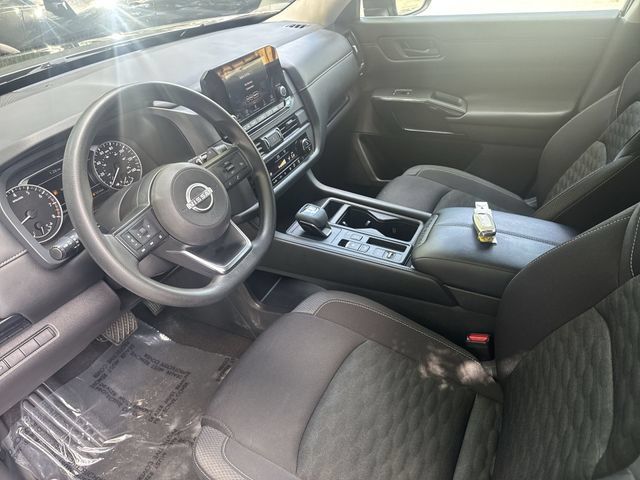 Used 2024 Nissan Pathfinder S w/ Cargo Package FWD image 17