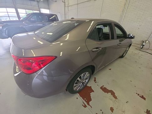Used 2017 Toyota Corolla XLE image 3