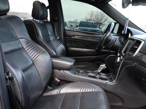 Used 2017 Jeep Grand Cherokee SRT AWD/4WD image 15
