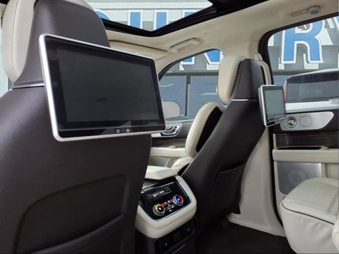 Used 2020 Lincoln Navigator L Black Label image 12