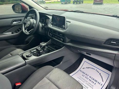 Certified 2024 Nissan Rogue SV AWD/4WD image 12