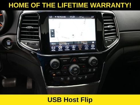 Used 2020 Jeep Grand Cherokee Altitude AWD/4WD image 33