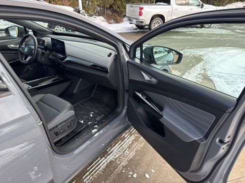 Used 2023 Volkswagen ID.4 Pro S image 16