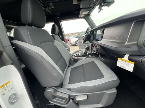 New 2025 Ford Bronco 4-Door w/ Sasquatch Package image 25