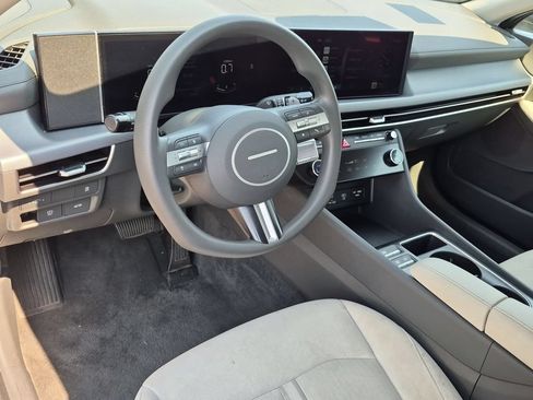 Used 2025 Hyundai Sonata SEL FWD image 15