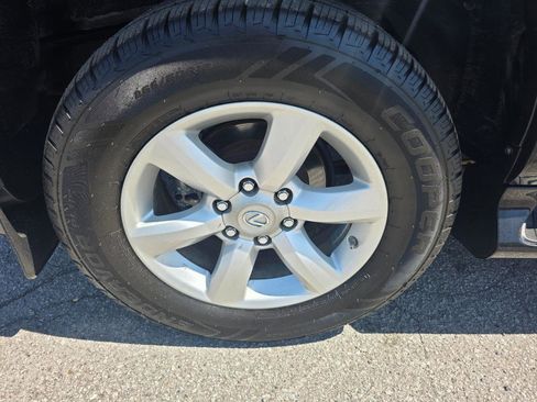 Used 2011 Lexus GX 460 Premium w/ Comfort Plus Pkg image 21