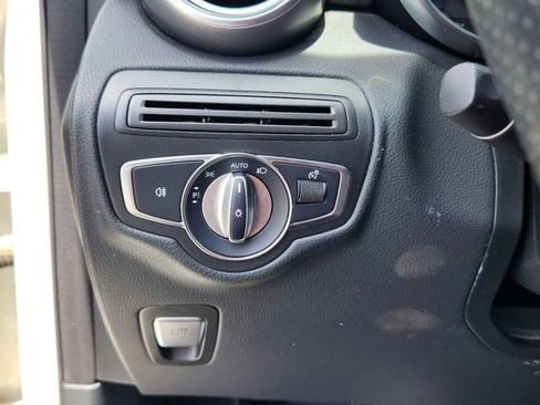 Used 2017 Mercedes-Benz GLC 300 4MATIC image 22