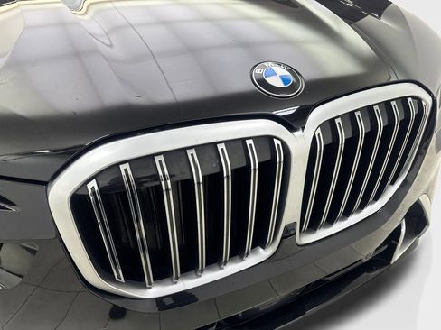 Used 2023 BMW X7 xDrive40i AWD/4WD image 26