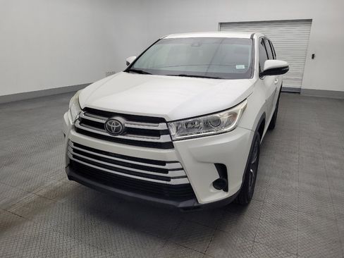 Used 2019 Toyota Highlander LE image 15