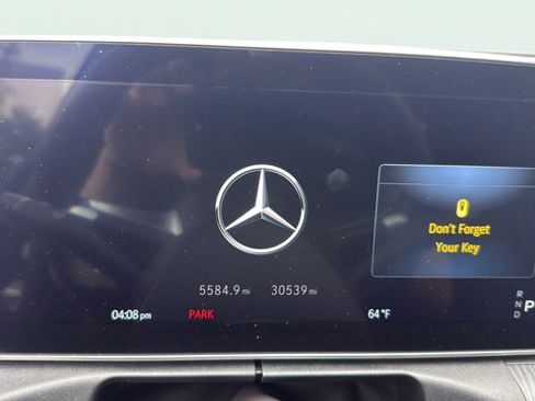 Used 2023 Mercedes-Benz C 300 Sedan image 16