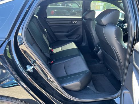 Used 2021 Honda Accord Sport image 10