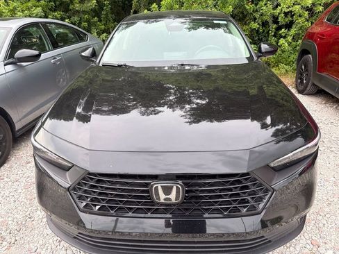 Used 2025 Honda Accord LX image 2