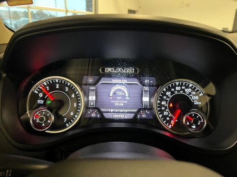 Used 2020 RAM 1500 Big Horn image 12