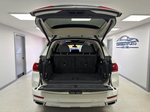 Used 2020 BMW X7 xDrive40i w/ Cold Weather Package AWD/4WD image 38