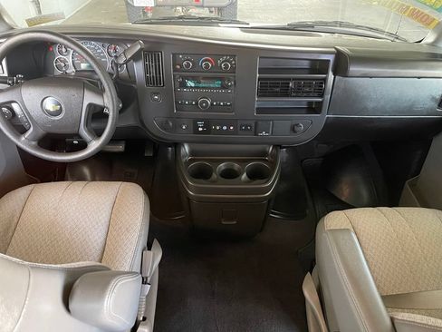 Used 2024 Chevrolet Express 3500 LT w/ LT Preferred Equipment Group RWD image 11