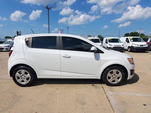 Used 2016 Chevrolet Sonic LS FWD image 5