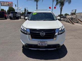 Certified 2024 Nissan Pathfinder SL w/ SL Premium Package FWD video 2
