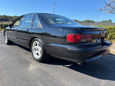 Used 1994 Chevrolet Caprice SS RWD image 10
