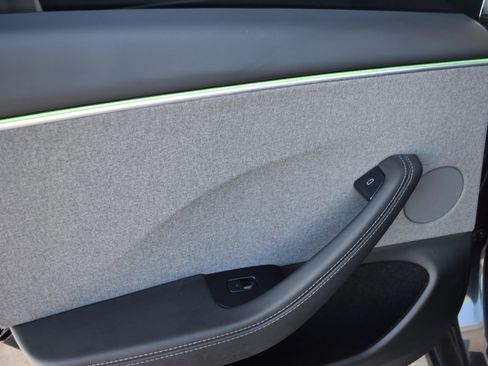 Used 2024 Tesla Model 3 Long Range image 18