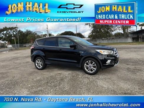 Used 2017 Ford Escape SE image 15