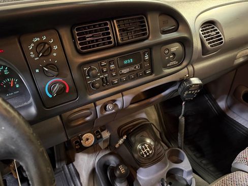 Used 1998 Dodge Ram 3500 Truck 4x4 Quad Cab image 65
