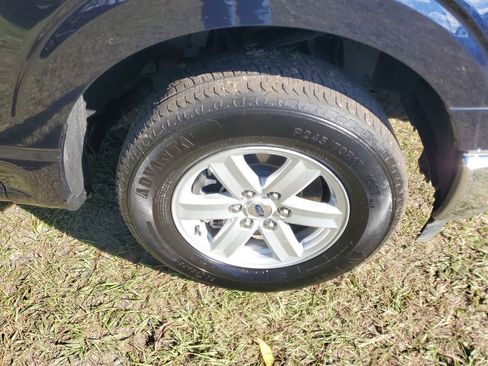 Used 2023 Ford F150 XLT image 6