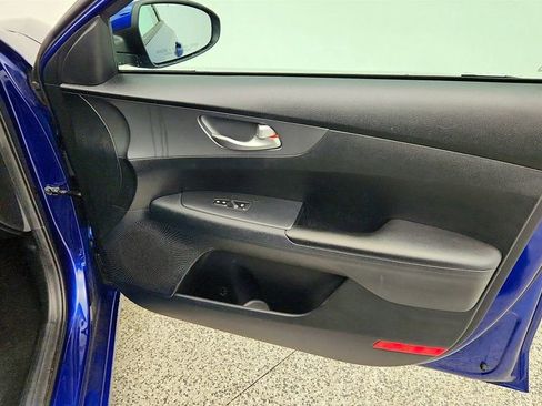 Used 2019 Kia Forte LXS image 25