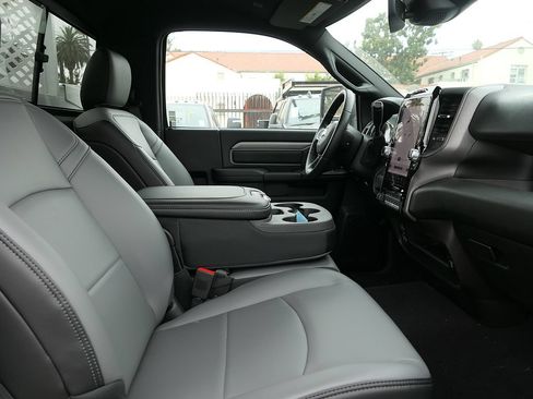 New 2026 RAM 2500 Tradesman AWD/4WD image 24