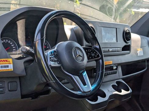 Used 2021 Mercedes-Benz Sprinter 2500 w/ Acoustic Package image 34
